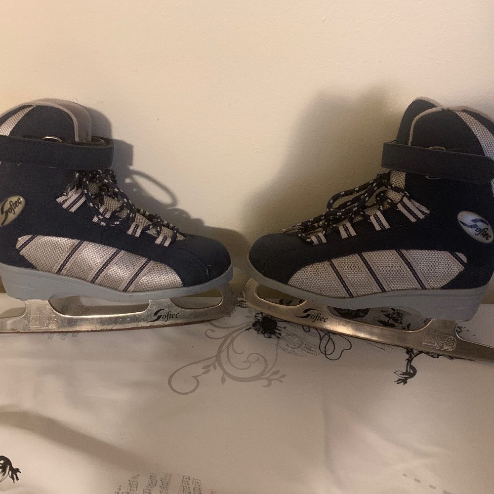 Softec kids ice skates size 1
